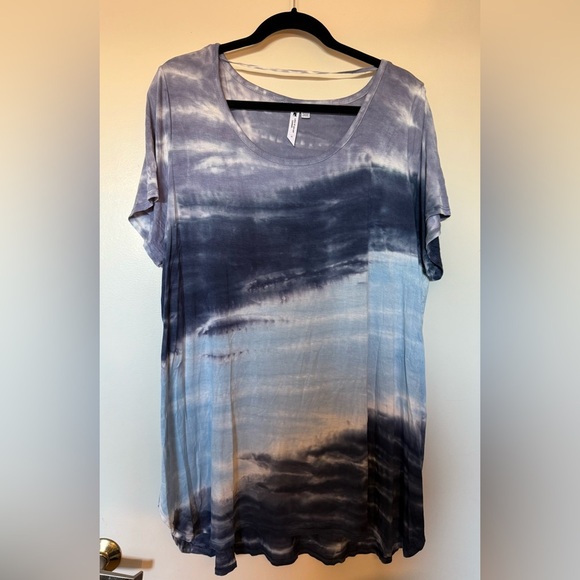 NWOT Cable & Gauge Woman Short Sleep Tie Dye Tee-Shirt in Size 2X - Picture 1 of 4